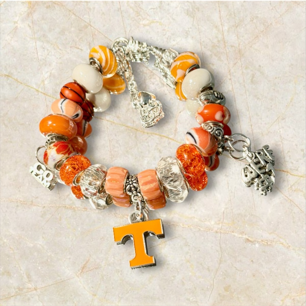 University of Tennessee Volunteers beaded charm bracelet